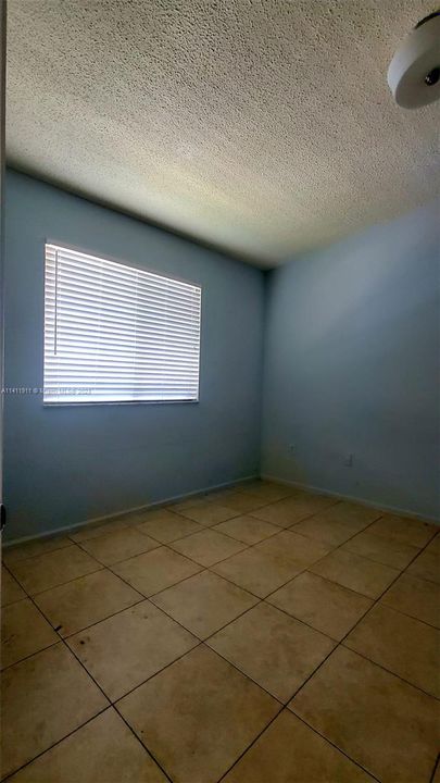 Recently Rented: $2,100 (2 beds, 2 baths, 942 Square Feet)