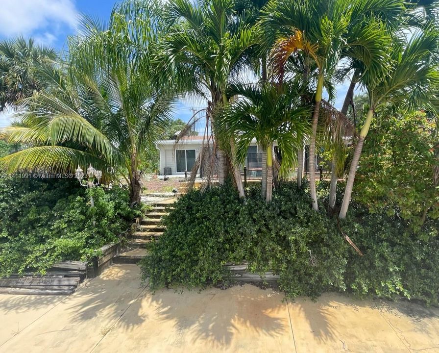 Recently Sold: $1,500,000 (2 beds, 2 baths, 1551 Square Feet)