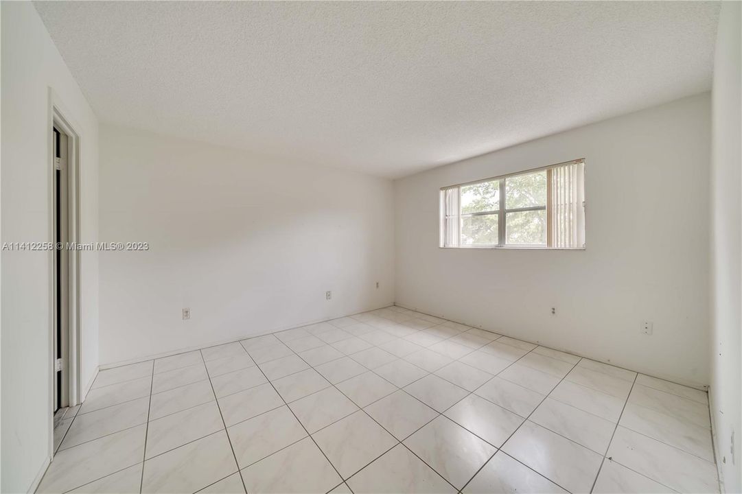 Recently Sold: $135,000 (2 beds, 2 baths, 850 Square Feet)