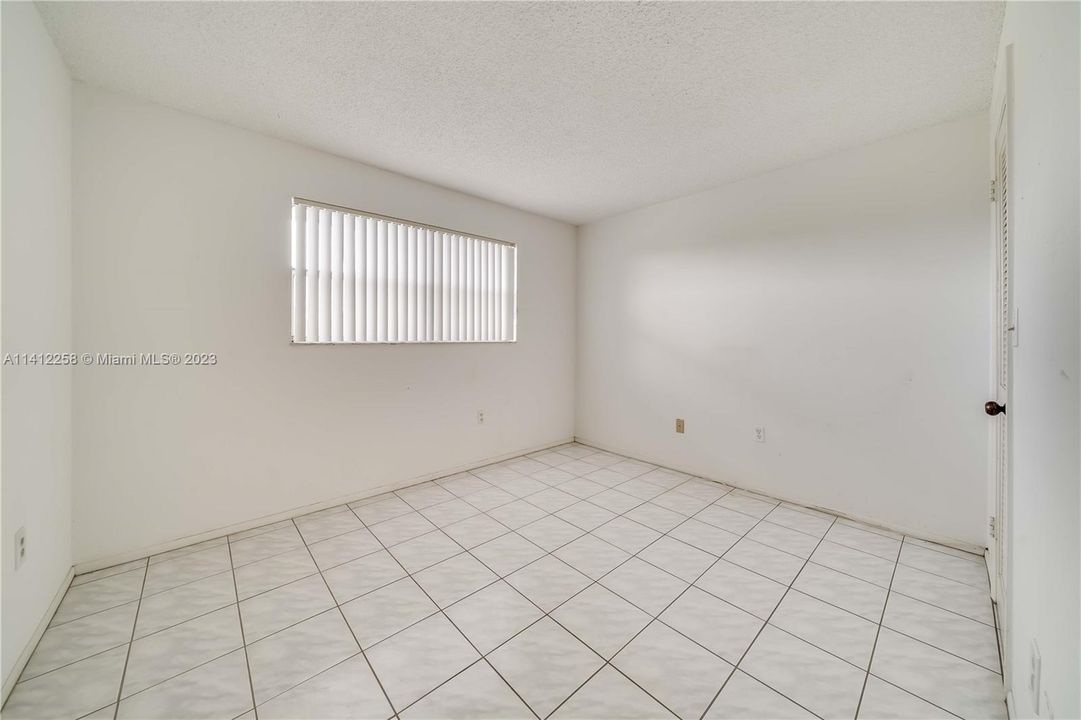 Recently Sold: $135,000 (2 beds, 2 baths, 850 Square Feet)