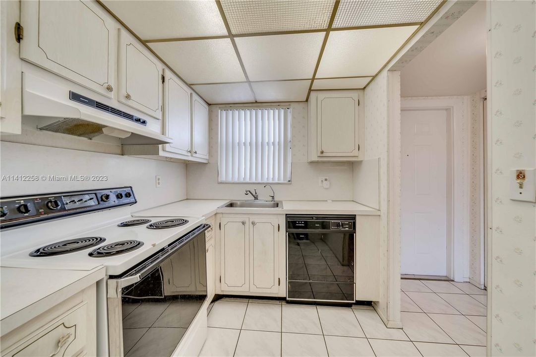 Recently Sold: $135,000 (2 beds, 2 baths, 850 Square Feet)