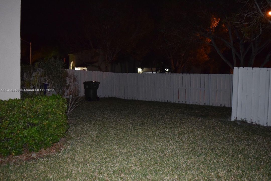 Recently Rented: $3,600 (3 beds, 3 baths, 1784 Square Feet)