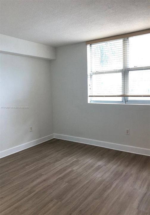 Recently Rented: $2,150 (1 beds, 1 baths, 825 Square Feet)