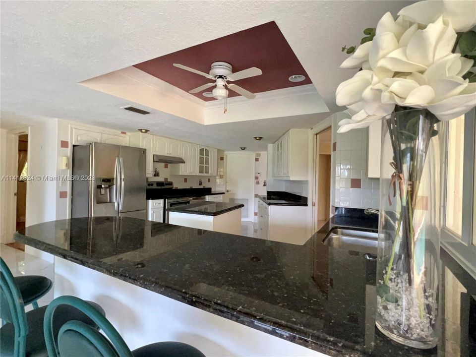 Recently Sold: $680,000 (4 beds, 3 baths, 2392 Square Feet)