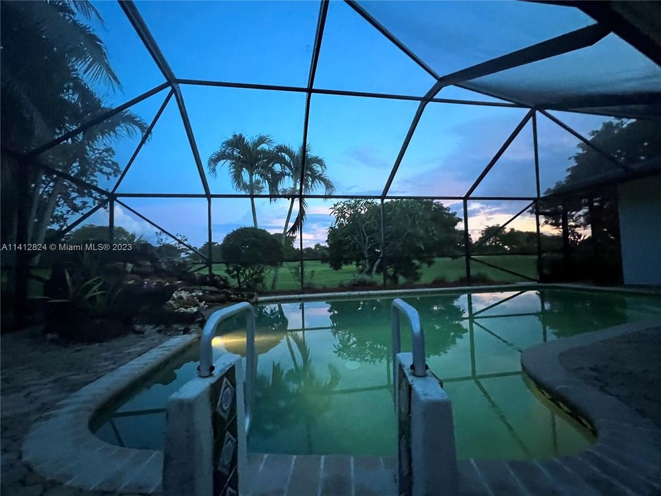 Recently Sold: $680,000 (4 beds, 3 baths, 2392 Square Feet)