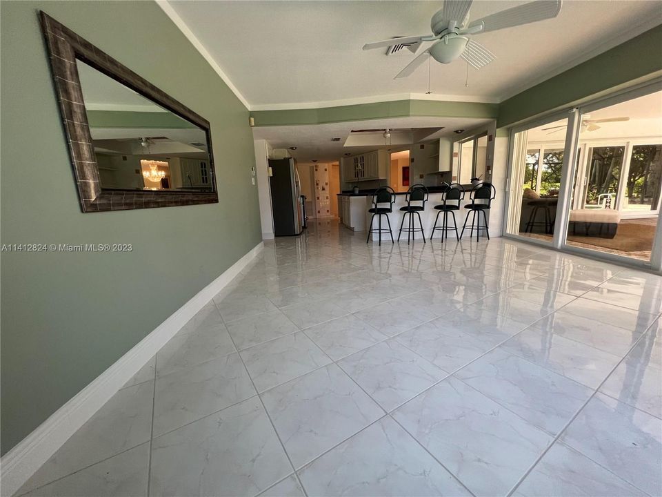 Recently Sold: $680,000 (4 beds, 3 baths, 2392 Square Feet)