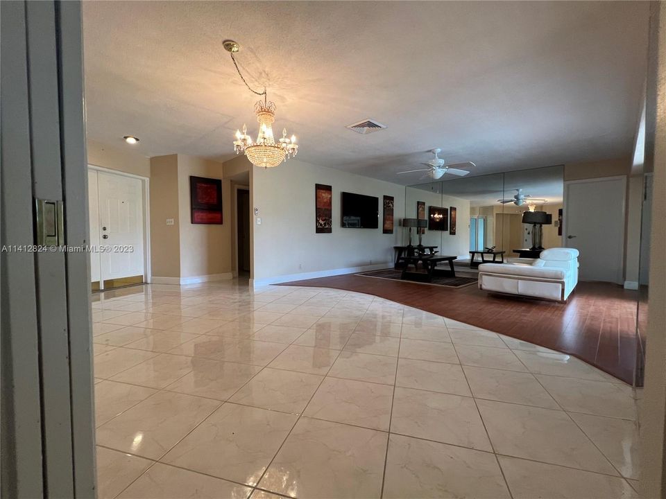 Recently Sold: $680,000 (4 beds, 3 baths, 2392 Square Feet)