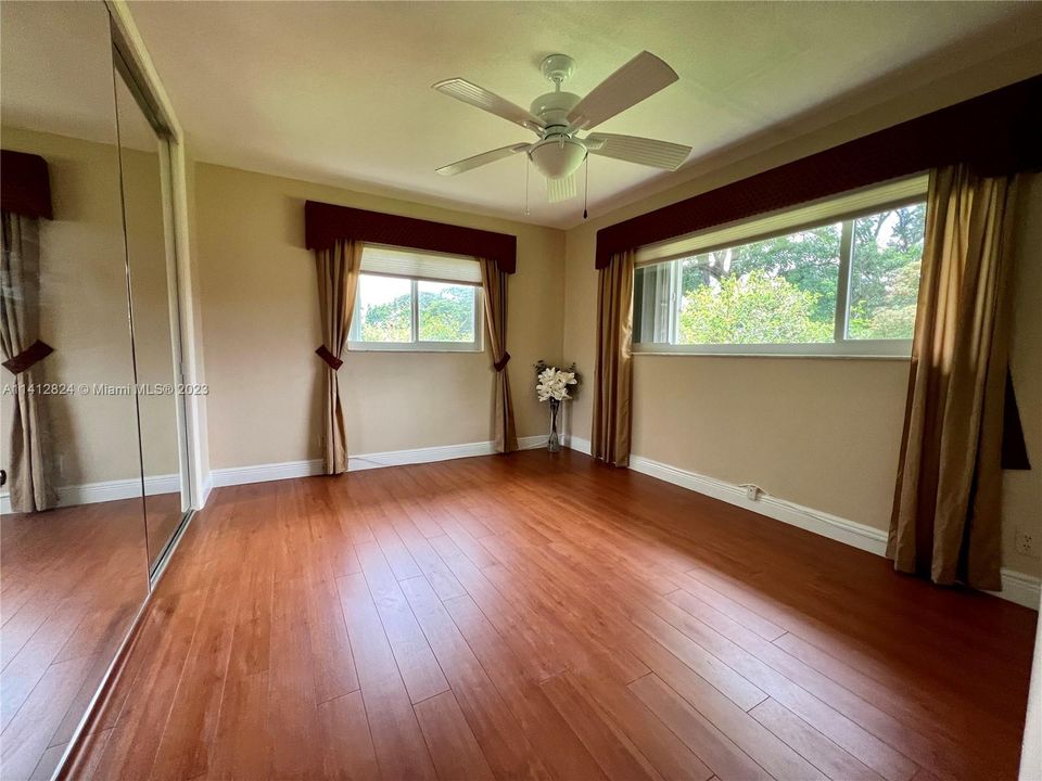 Recently Sold: $680,000 (4 beds, 3 baths, 2392 Square Feet)