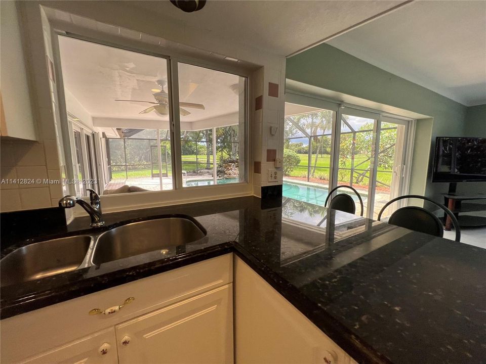 Recently Sold: $680,000 (4 beds, 3 baths, 2392 Square Feet)