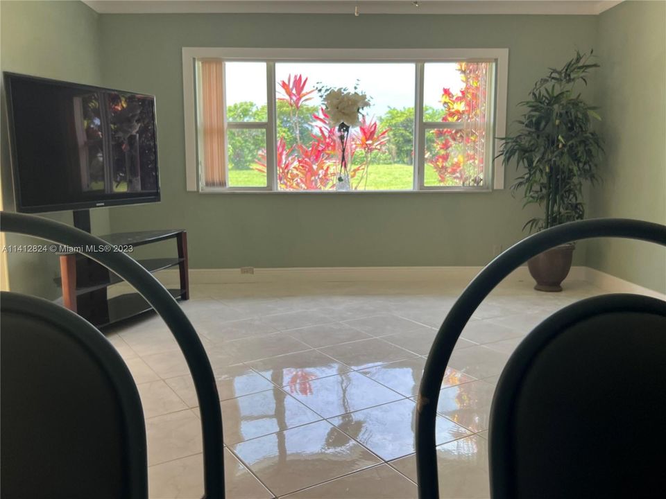 Recently Sold: $680,000 (4 beds, 3 baths, 2392 Square Feet)