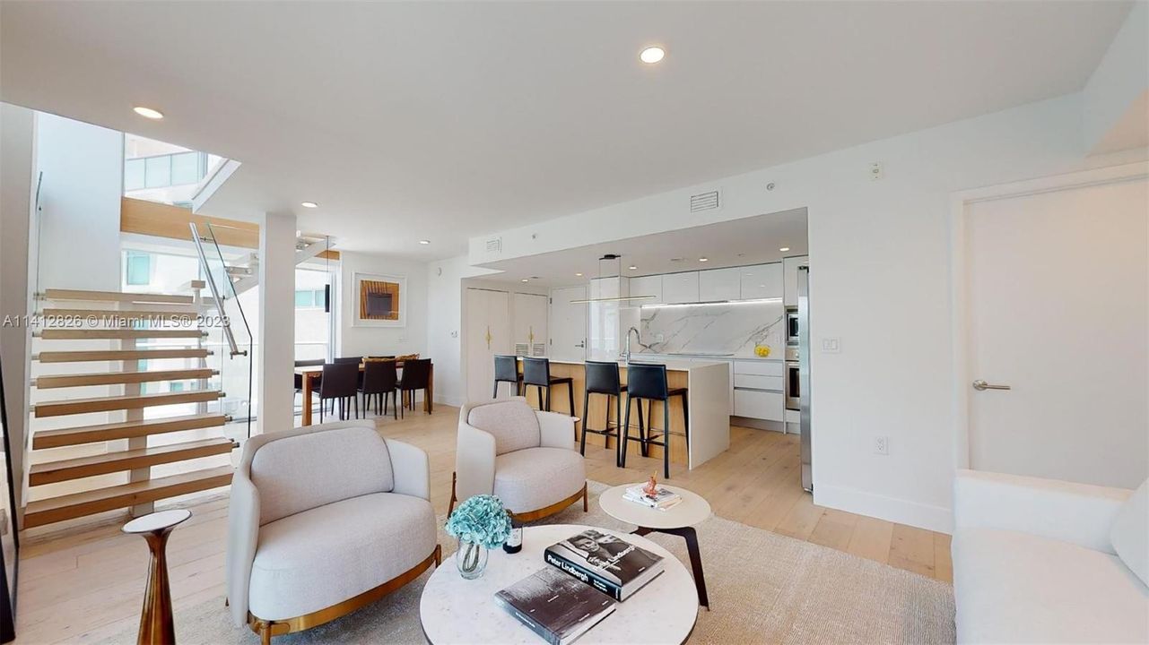 Recently Sold: $1,299,000 (2 beds, 2 baths, 1235 Square Feet)