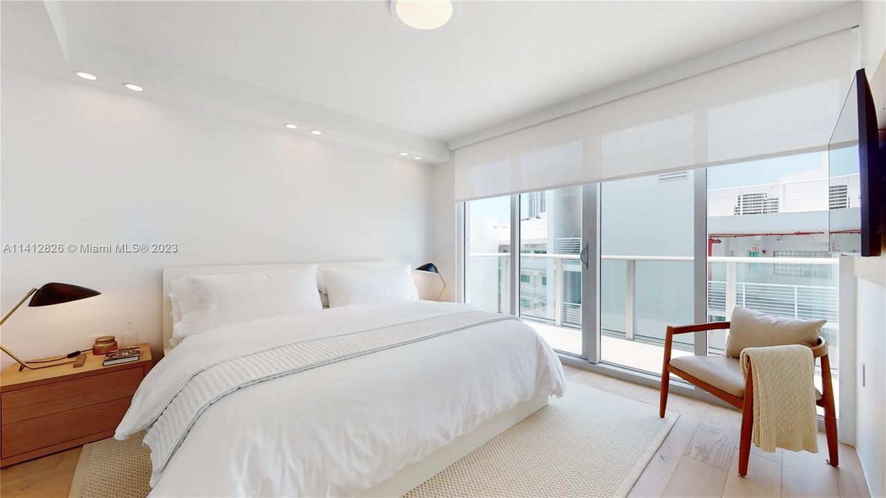 Recently Sold: $1,299,000 (2 beds, 2 baths, 1235 Square Feet)