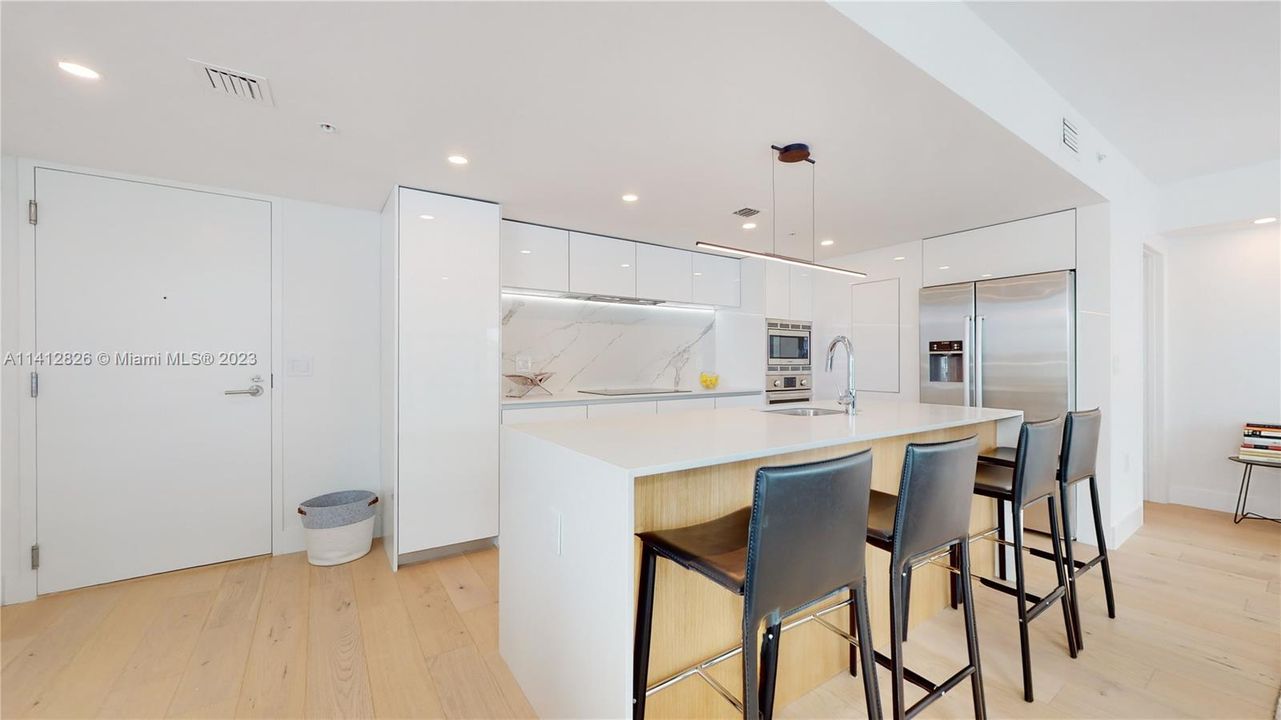 Recently Sold: $1,299,000 (2 beds, 2 baths, 1235 Square Feet)