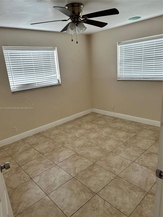 Recently Rented: $2,600 (4 beds, 2 baths, 1616 Square Feet)