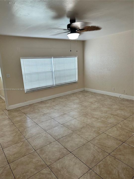 Recently Rented: $2,600 (4 beds, 2 baths, 1616 Square Feet)