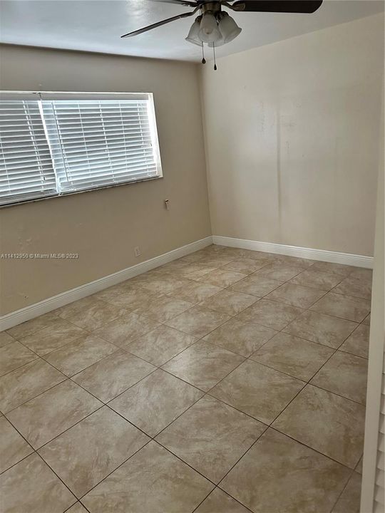 Recently Rented: $2,600 (4 beds, 2 baths, 1616 Square Feet)