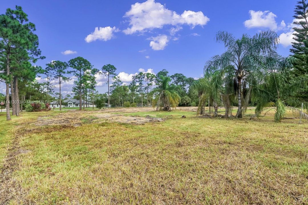 Vendido Recientemente: $250,000 (1.38 acres)