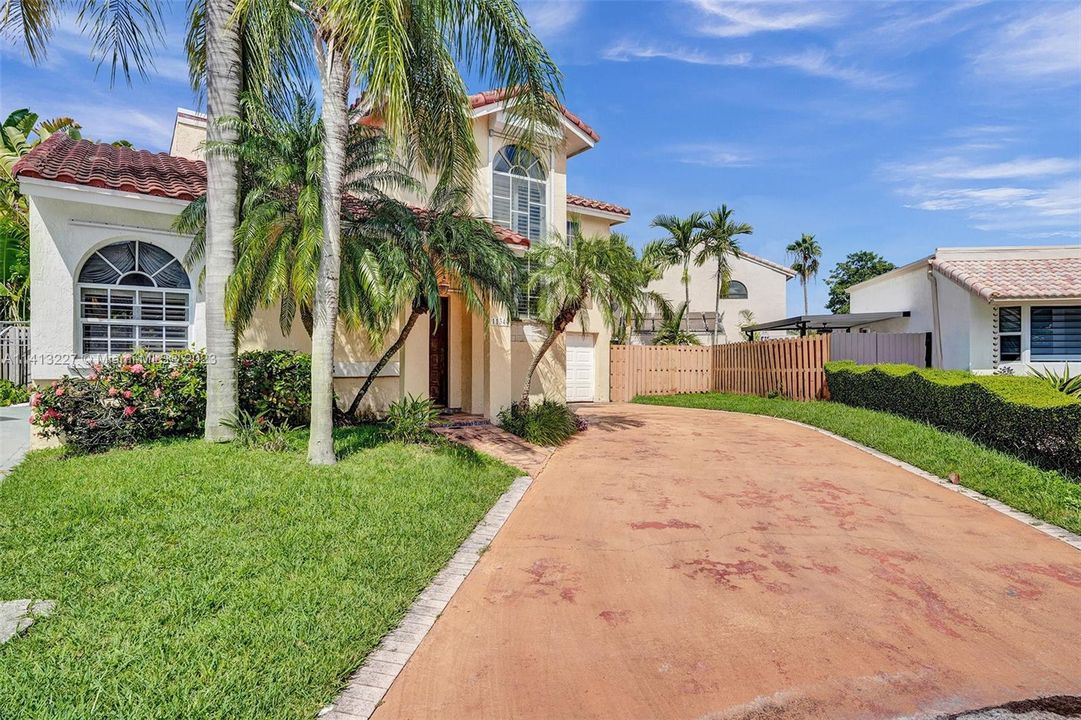 Recently Sold: $579,000 (3 beds, 2 baths, 1816 Square Feet)