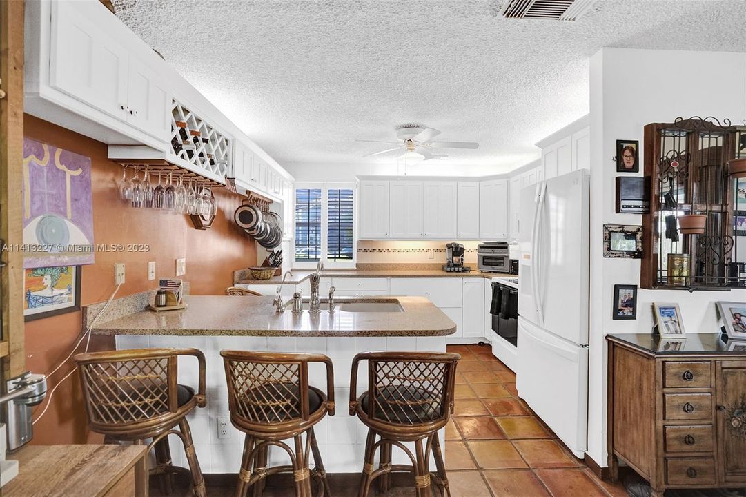 Recently Sold: $579,000 (3 beds, 2 baths, 1816 Square Feet)