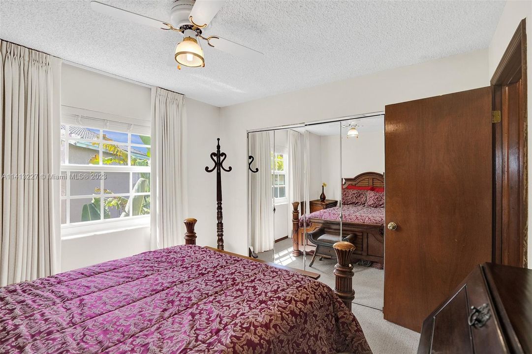 Recently Sold: $579,000 (3 beds, 2 baths, 1816 Square Feet)