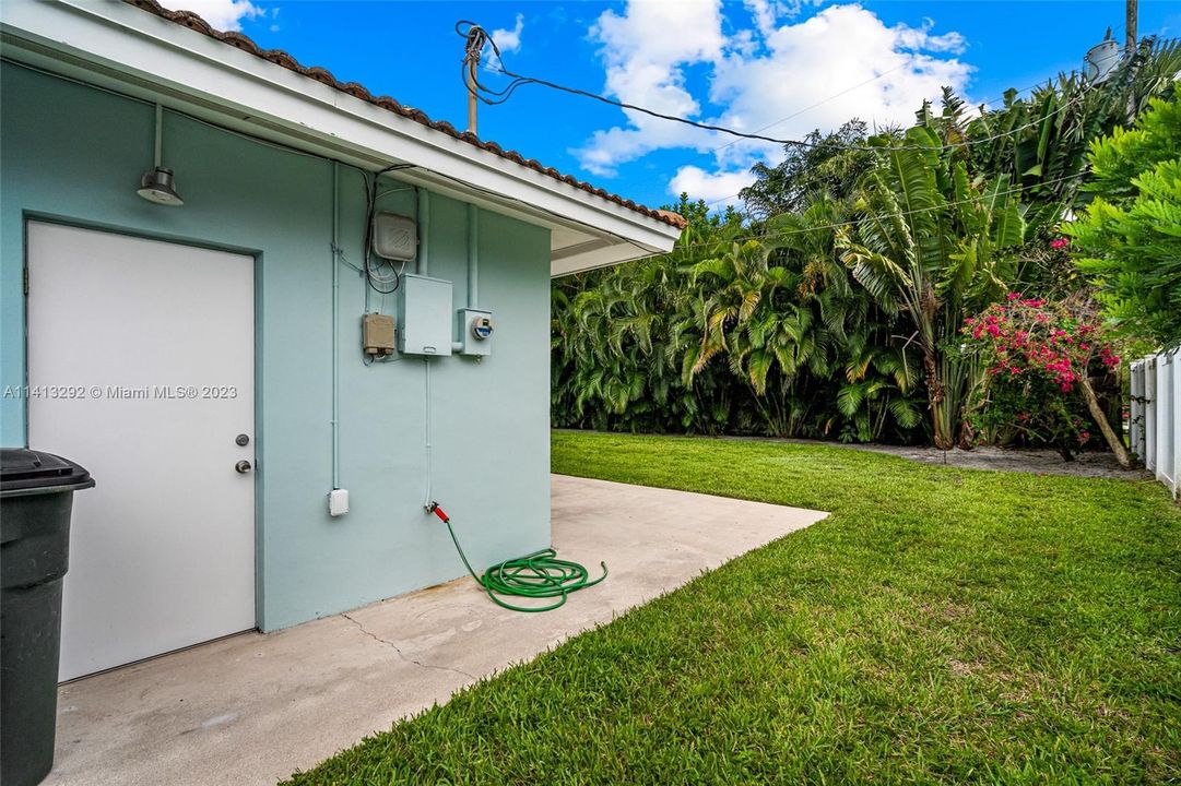 Side door to garage