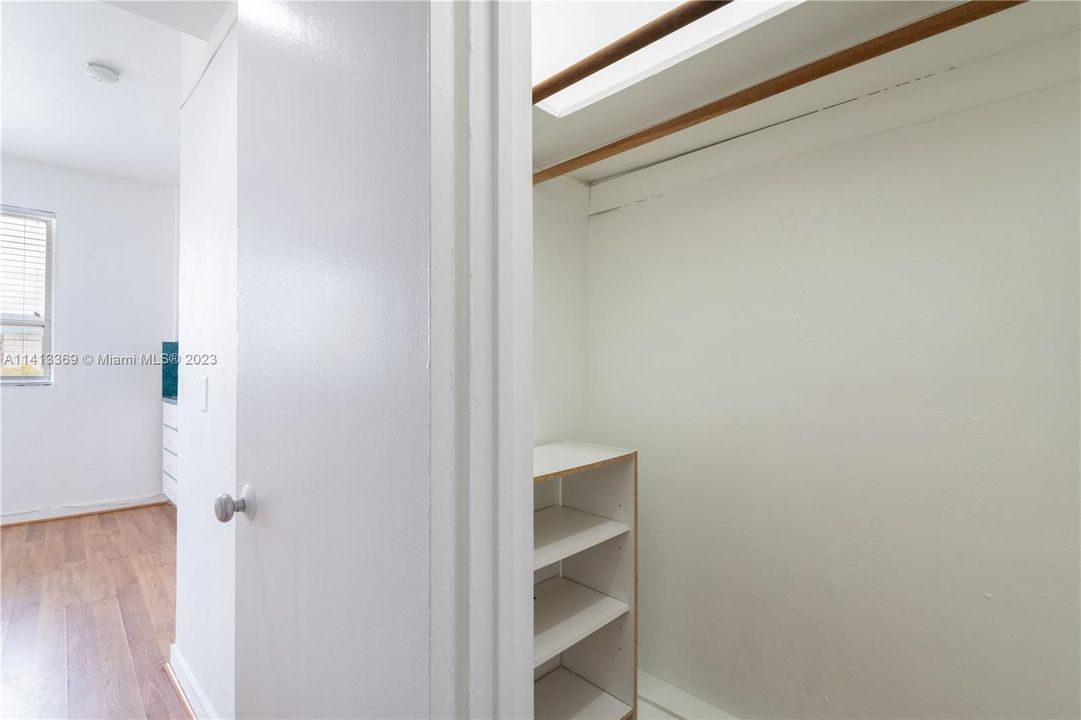 Recently Rented: $1,750 (0 beds, 1 baths, 340 Square Feet)