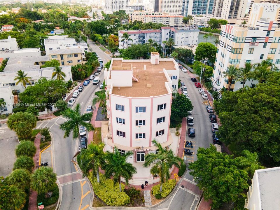 Recently Rented: $1,750 (0 beds, 1 baths, 340 Square Feet)