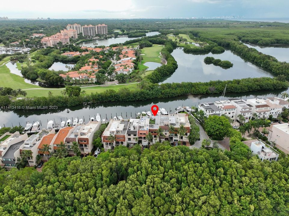 Recently Sold: $1,725,000 (5 beds, 3 baths, 3865 Square Feet)