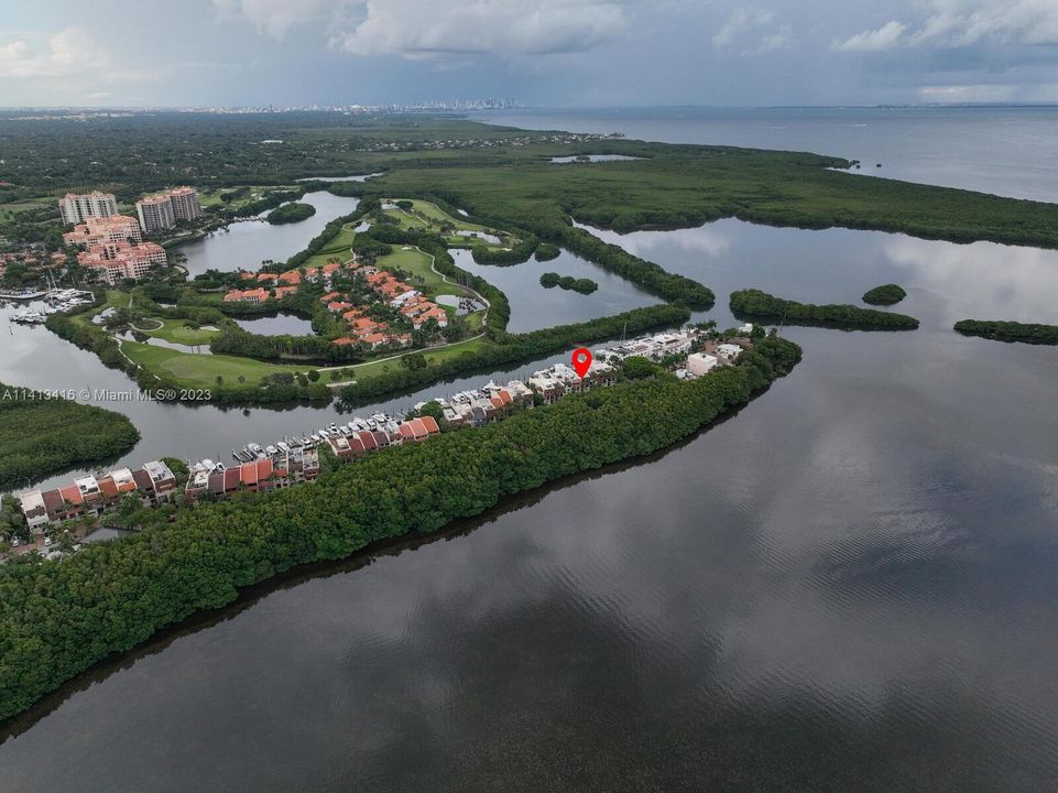 Recently Sold: $1,725,000 (5 beds, 3 baths, 3865 Square Feet)