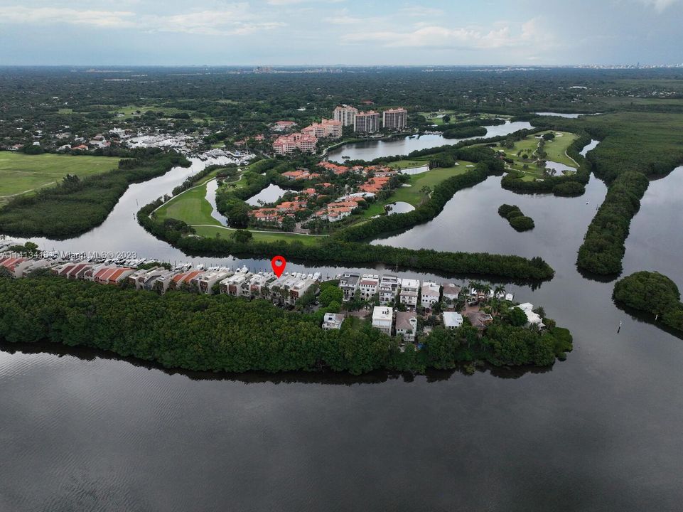 Recently Sold: $1,725,000 (5 beds, 3 baths, 3865 Square Feet)