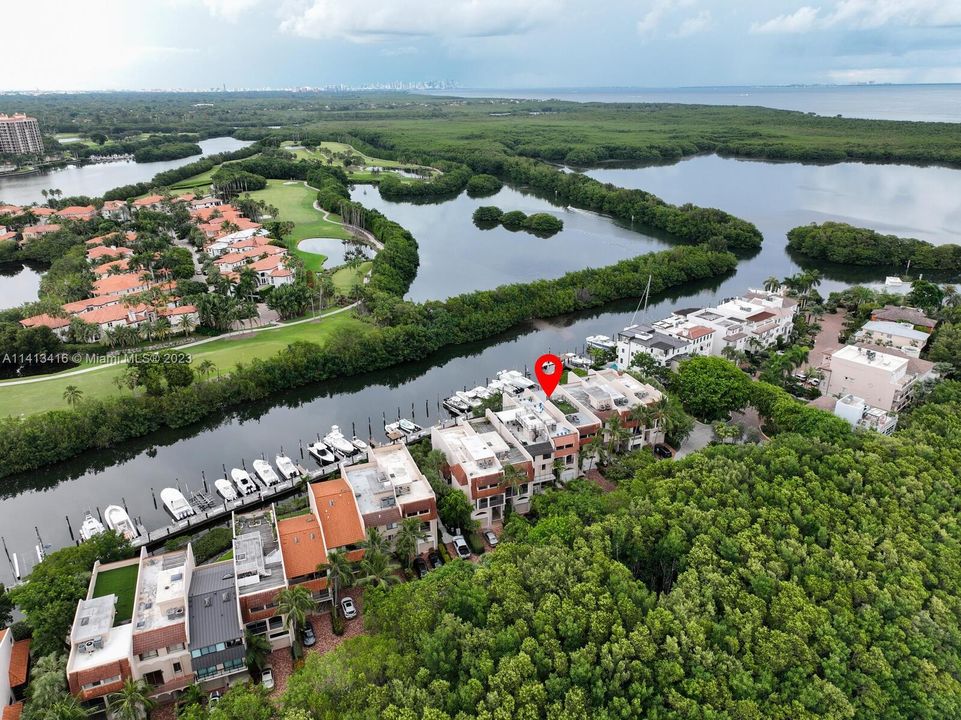 Recently Sold: $1,725,000 (5 beds, 3 baths, 3865 Square Feet)