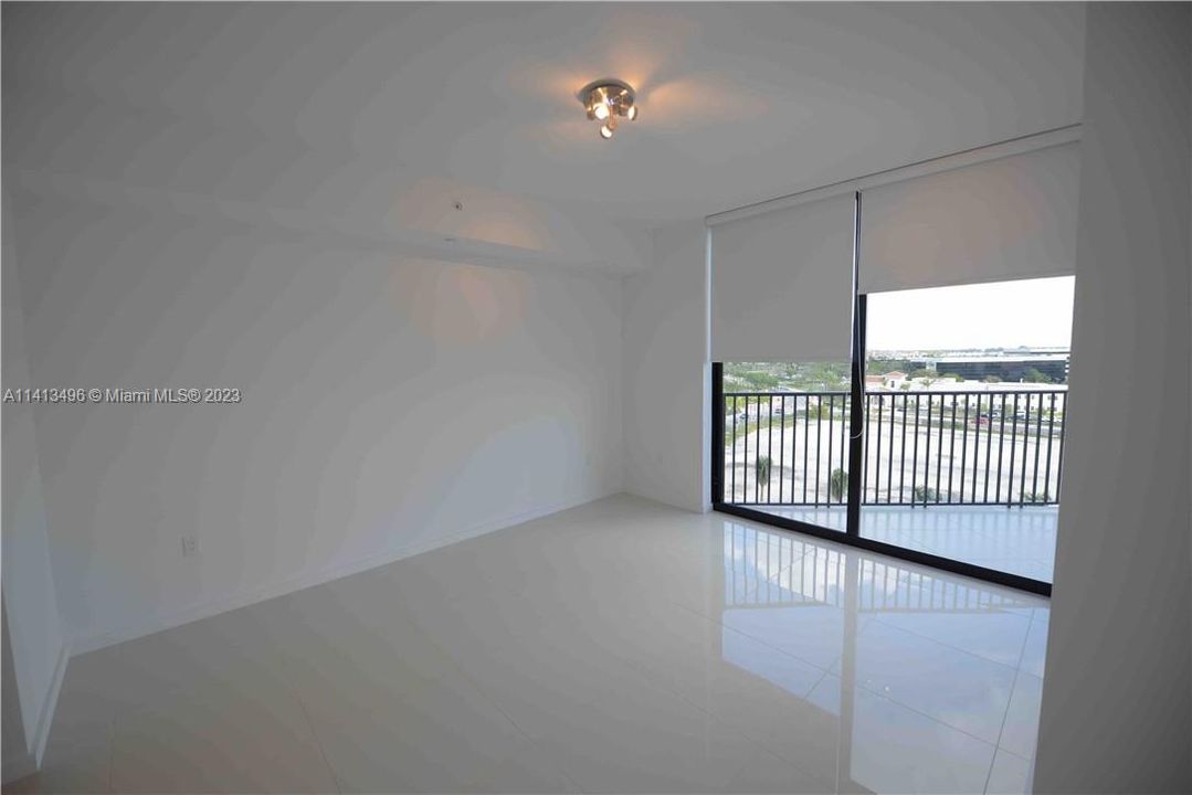 最近租的: $2,600 (1 贝兹, 1 浴室, 688 平方英尺)