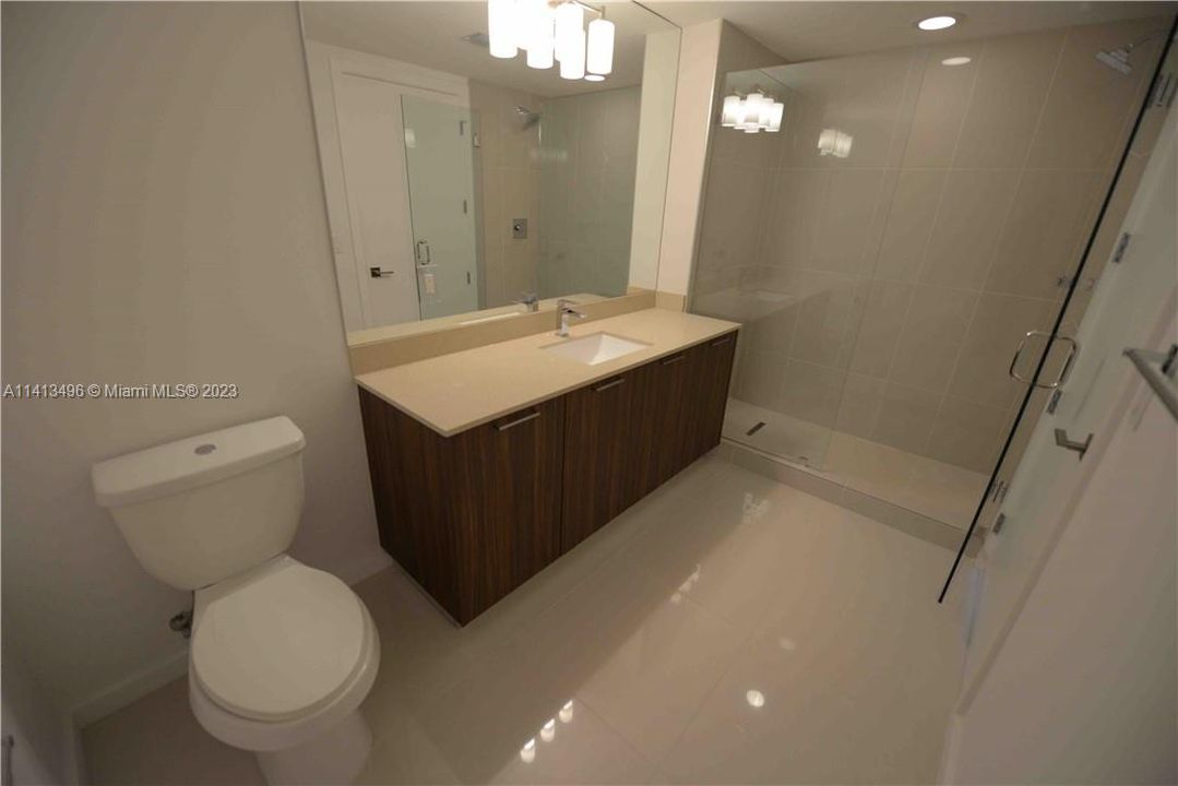 最近租的: $2,600 (1 贝兹, 1 浴室, 688 平方英尺)