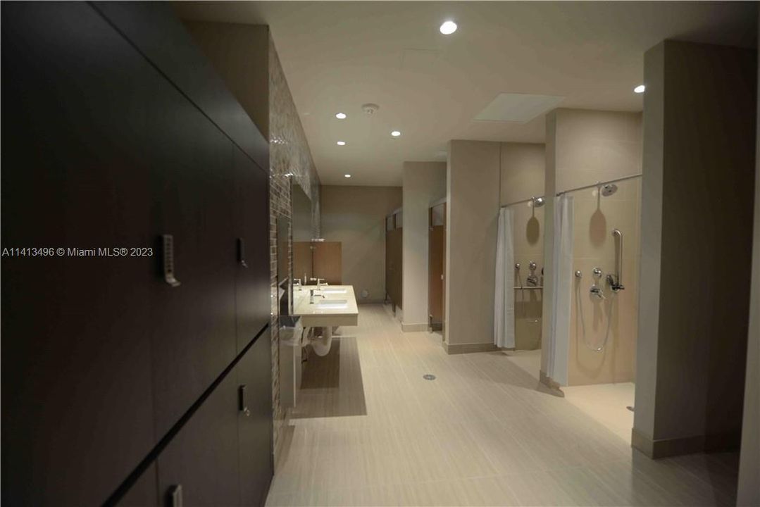 最近租的: $2,600 (1 贝兹, 1 浴室, 688 平方英尺)