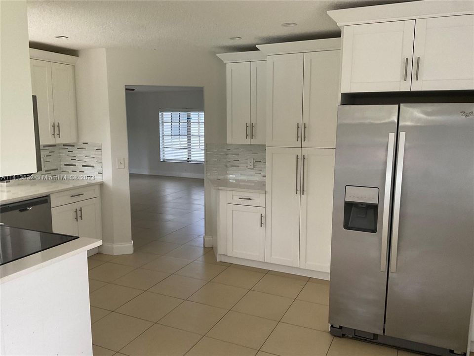 Recently Rented: $3,500 (4 beds, 2 baths, 1605 Square Feet)