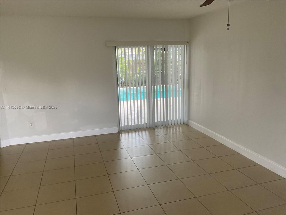 Recently Rented: $3,500 (4 beds, 2 baths, 1605 Square Feet)