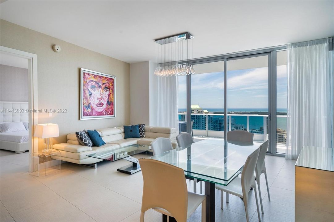 Recently Rented: $8,000 (2 beds, 2 baths, 1500 Square Feet)