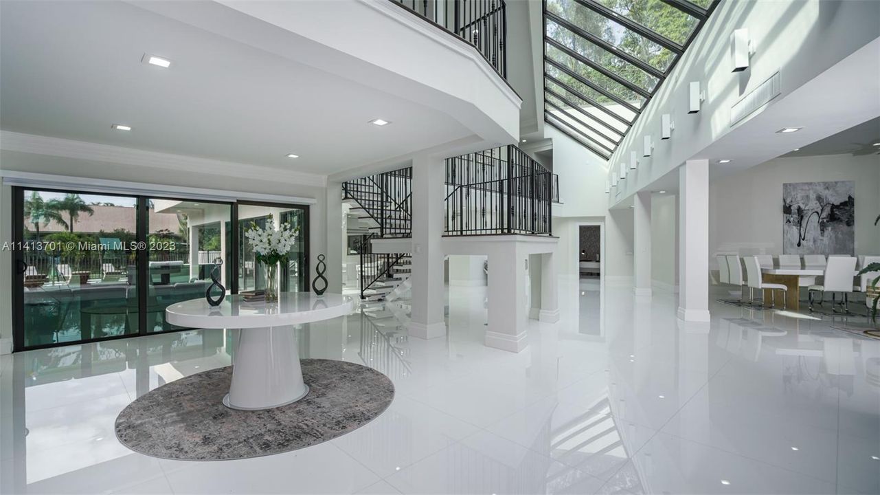 Recently Rented: $28,000 (9 beds, 6 baths, 8582 Square Feet)