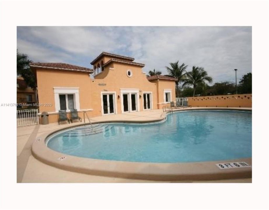 Недавно арендовано: $2,350 (2 спален, 1 ванн, 900 Квадратных фут)