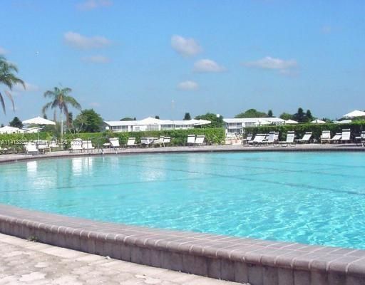 Recently Rented: $1,600 (1 beds, 1 baths, 684 Square Feet)