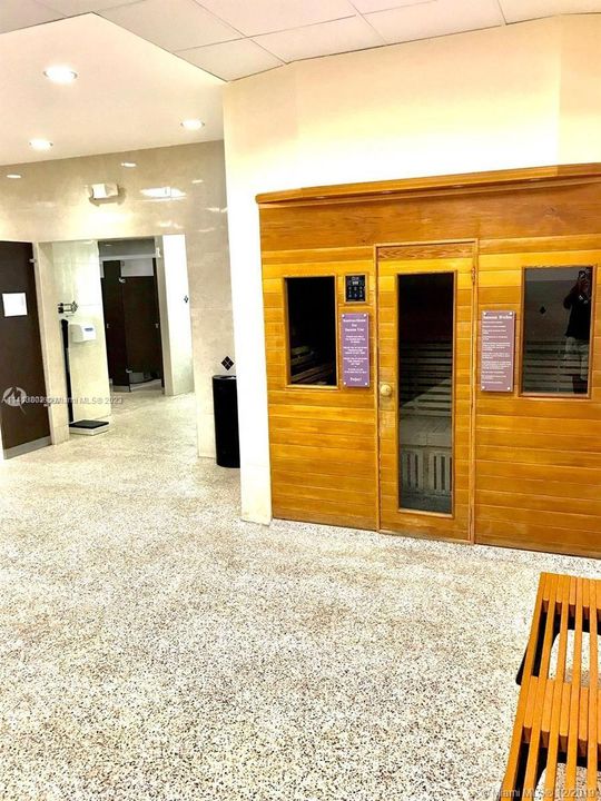 Recently Rented: $1,600 (1 beds, 1 baths, 684 Square Feet)