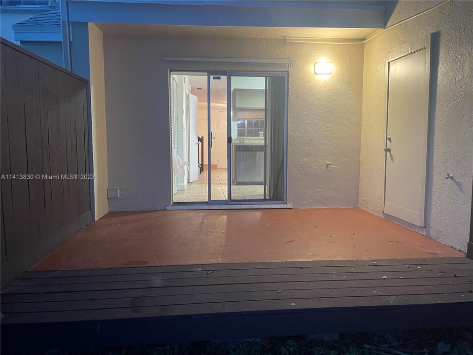 Recently Rented: $2,850 (2 beds, 2 baths, 1258 Square Feet)