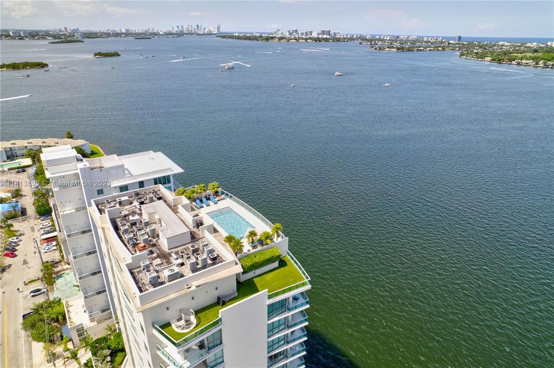 For Sale: $1,580,000 (3 beds, 3 baths, 1840 Square Feet)