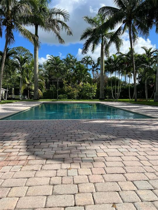 最近租的: $5,950 (4 贝兹, 3 浴室, 2979 平方英尺)