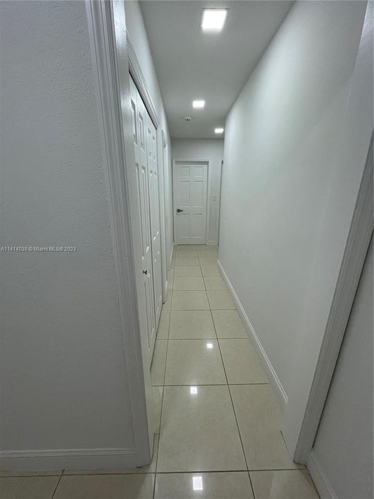 最近售出: $1,988,000 (7 贝兹, 5 浴室, 5336 平方英尺)