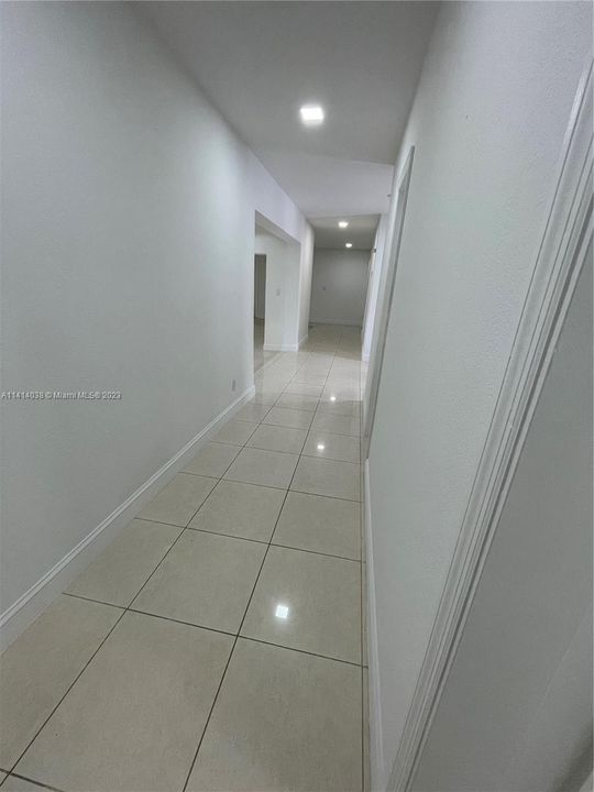 最近售出: $1,988,000 (7 贝兹, 5 浴室, 5336 平方英尺)