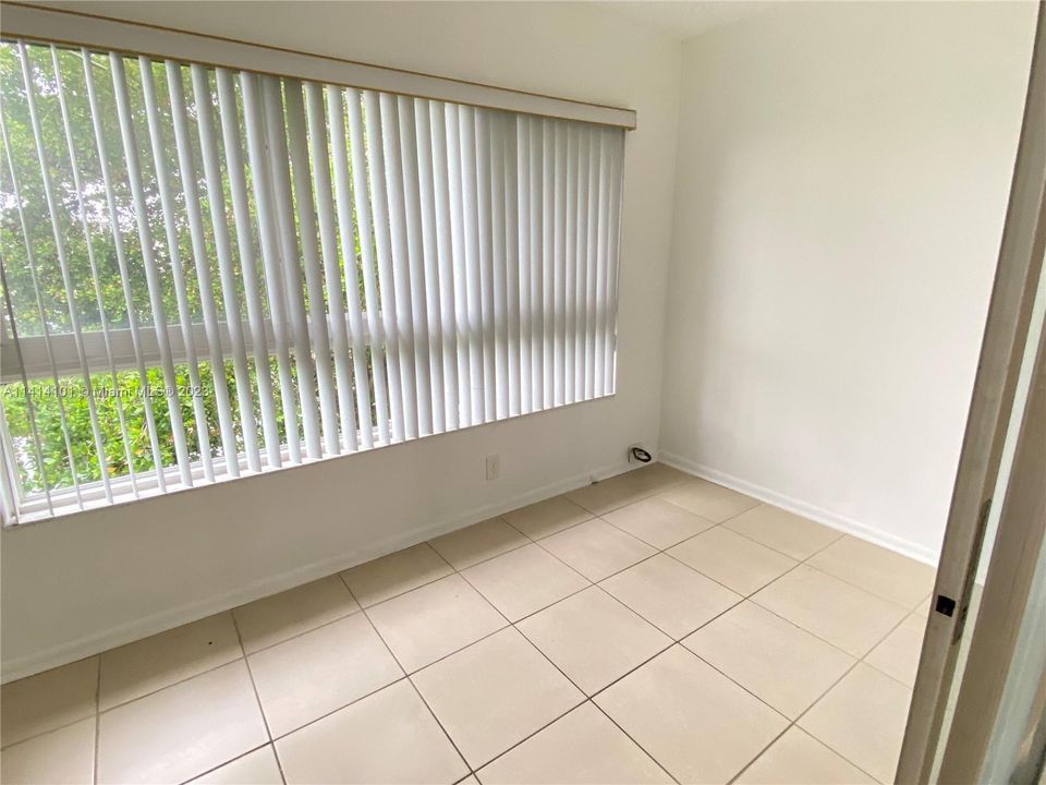 Recently Rented: $2,000 (2 beds, 2 baths, 1025 Square Feet)