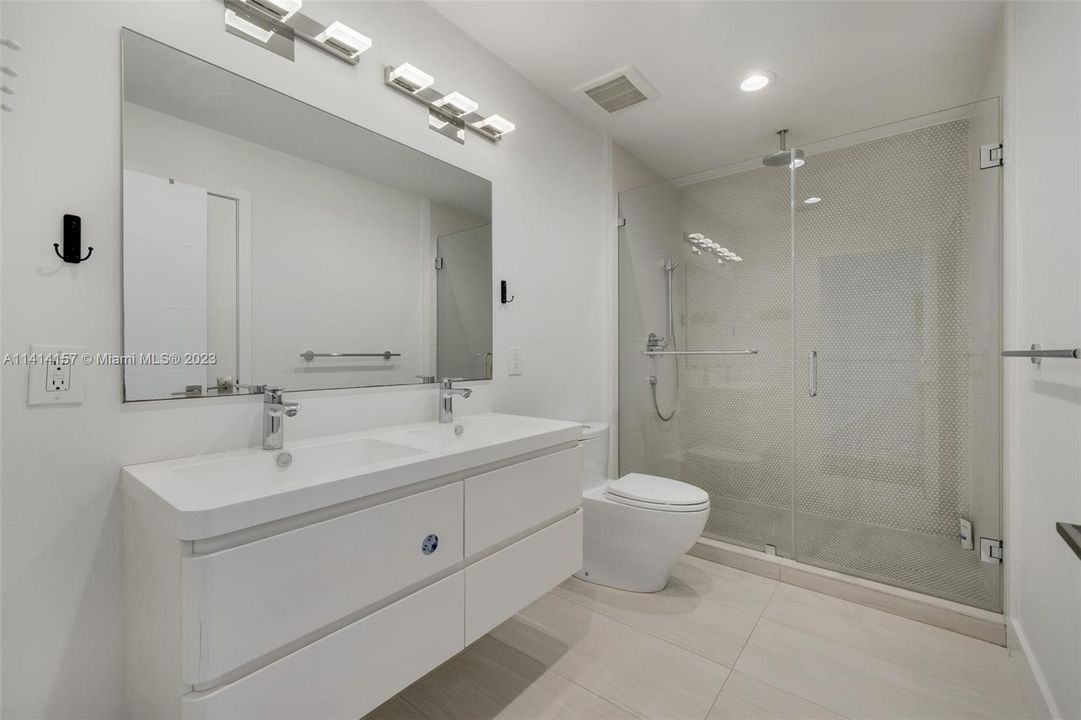 Недавно арендовано: $6,500 (5 спален, 4 ванн, 2885 Квадратных фут)