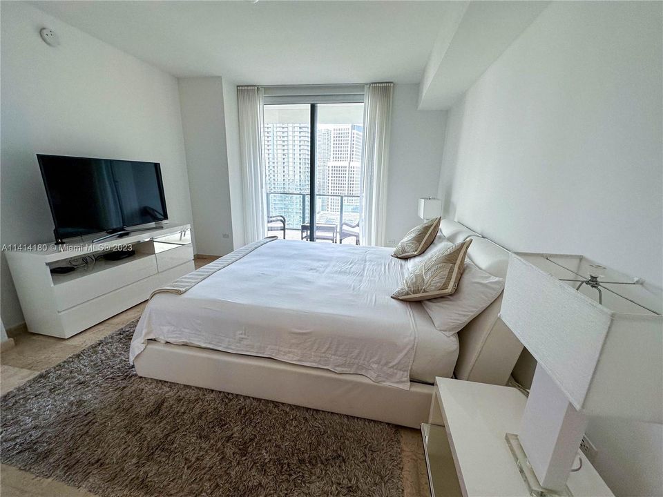 Recientemente alquilado: $6,000 (2 camas, 2 baños, 1249 Pies cuadrados)