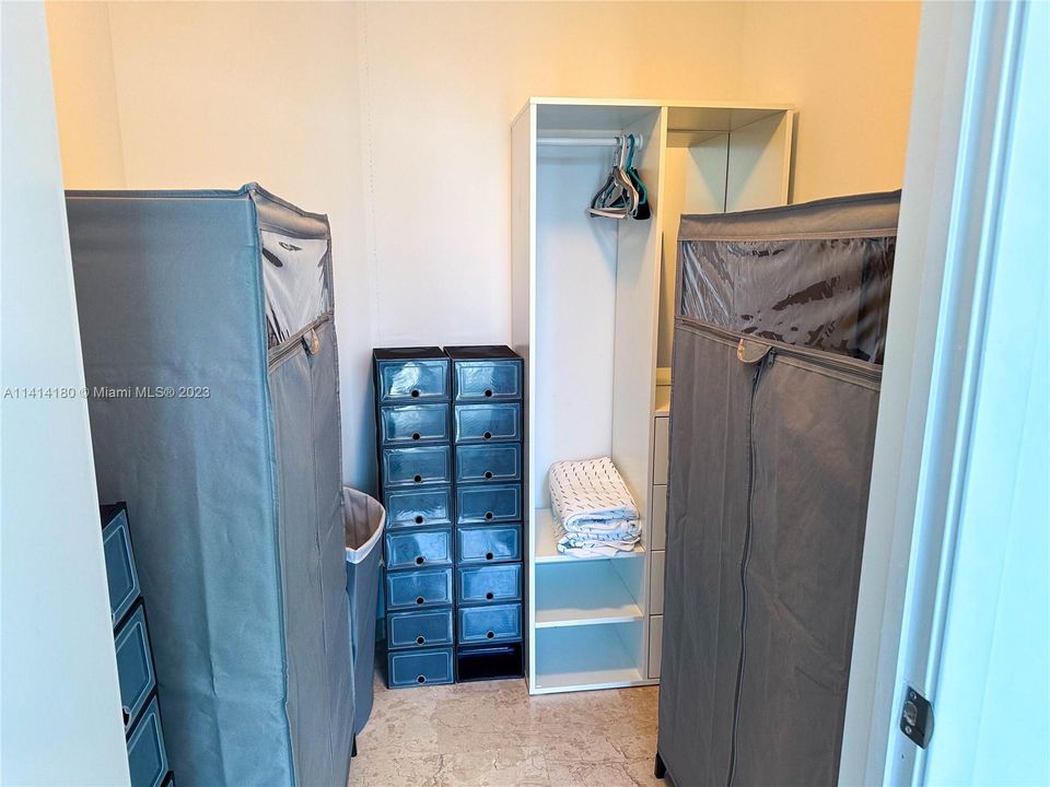 Recientemente alquilado: $6,000 (2 camas, 2 baños, 1249 Pies cuadrados)